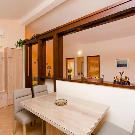 Apartament Dorde