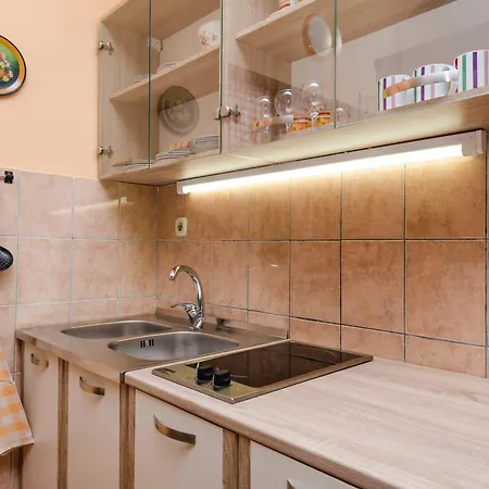Apartament Dorde *