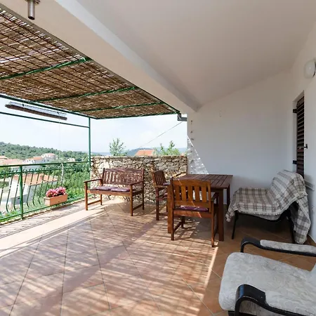 Dorde Apartment *