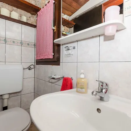 Apartament Dorde *